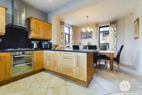 5 bedroom terraced house for sale, Willis Road, Blackburn, BB2