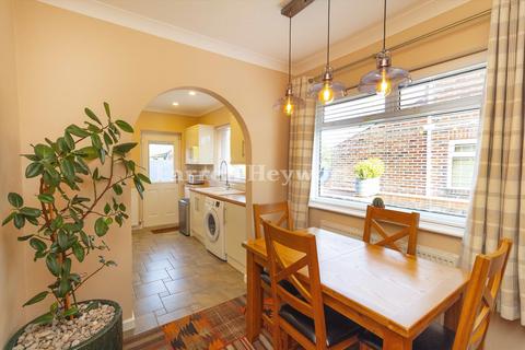 3 bedroom property for sale, Devonshire Road, Blackpool FY2