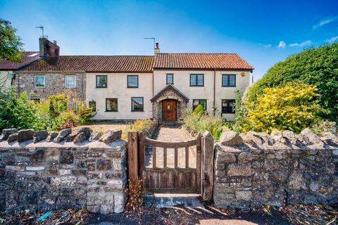 3 bedroom end of terrace house for sale, Charming cottage in Yatton's North End