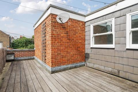 2 bedroom apartment to rent, Windsor