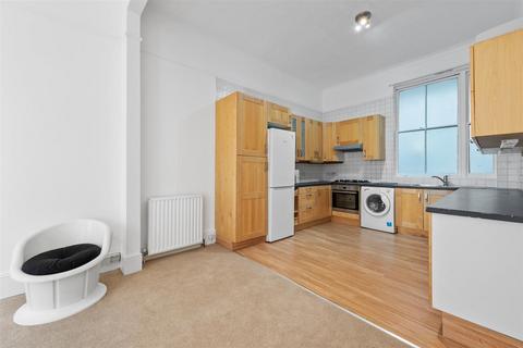 1 bedroom flat to rent, Kensington Court, London