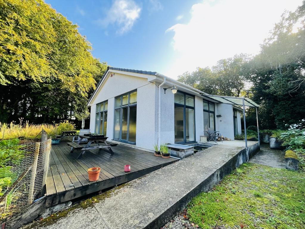 2 Bedroom Detached House for Sale
