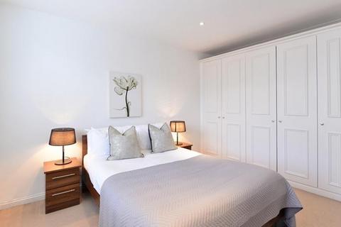 1 bedroom apartment to rent, Hill Street, Mayfair, W1J