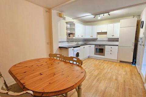 2 bedroom terraced house for sale, Anchor Yard, Newbury RG20