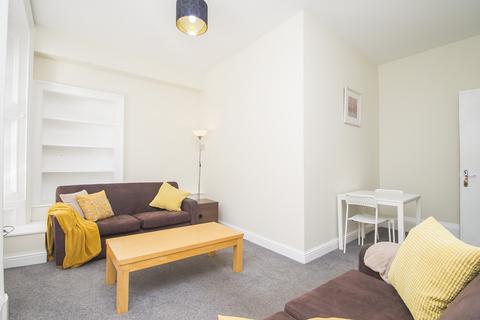 5 bedroom flat to rent, Morningside Road, Edinburgh EH10