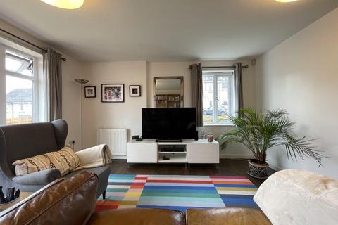 4 bedroom end of terrace house for sale, The Oval, Dewsbury