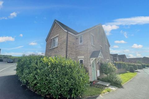 3 bedroom detached house for sale, Maes Pedr, Carmarthen