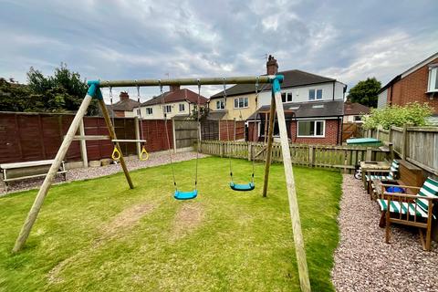 3 bedroom semi-detached house for sale, Dimsdale Parade West, Newcastle, ST5