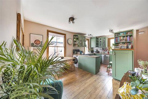 3 bedroom maisonette for sale, Albert Road, London, N22