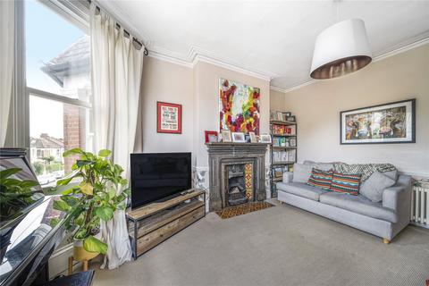 77 Albert Road, Wood Green, London, N22 7AG