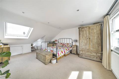 77 Albert Road, Wood Green, London, N22 7AG
