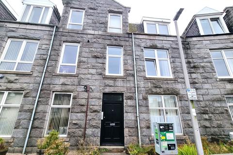 2 bedroom flat to rent, Claremont Place, The West End, Aberdeen, AB10