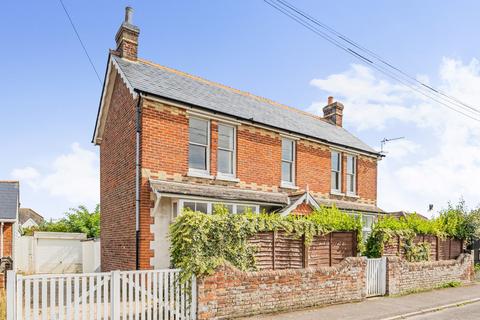 3 bedroom detached house for sale, North Road, Selsey, PO20