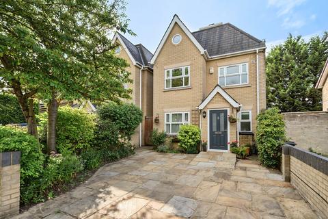 10 New Road, Kingston Upon Thames, KT2 6AP