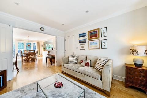 10 New Road, Kingston Upon Thames, KT2 6AP