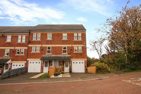 3 bedroom semi-detached house for sale, Moss Side, Gateshead