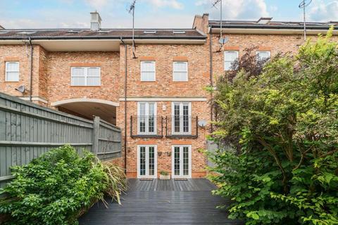 6 Barkers Meadow, Ascot, SL5 8SD
