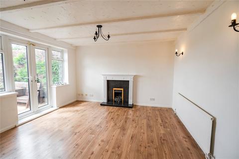 4 bedroom terraced house for sale, St. Nicholas Drive, Grimsby, Lincolnshire, DN37