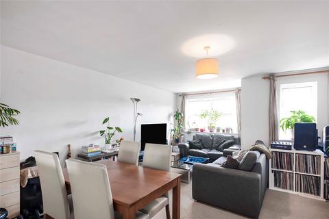 2 bedroom flat for sale, Macmillan Way, Heritage Park, SW17