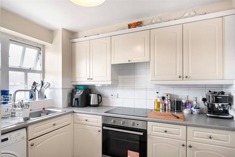 2 bedroom flat for sale, Macmillan Way, Heritage Park, SW17