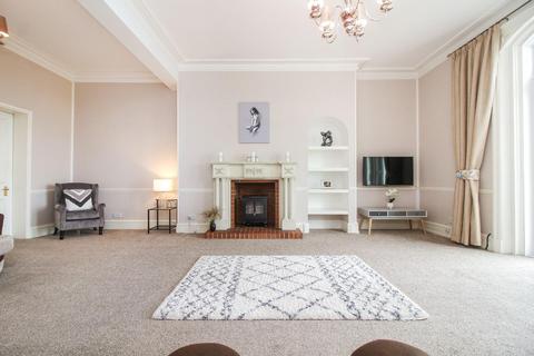 4 bedroom flat for sale, Percy Gardens, Tynemouth