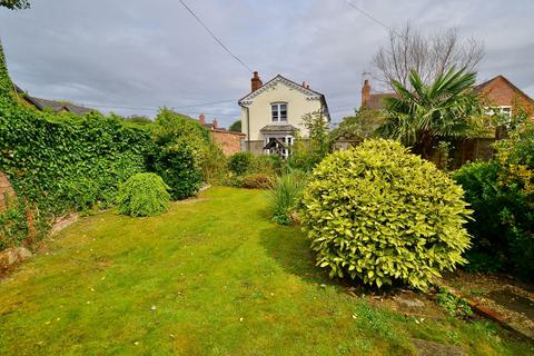 3 bedroom detached house for sale, The Old Farmhouse, Blackminster, WR11 7TD