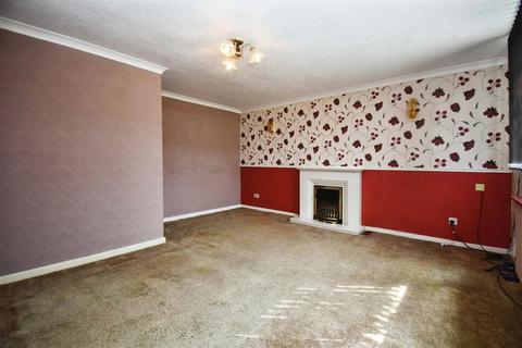 3 bedroom terraced house for sale, Kingscott Close, Bransholme, Hull