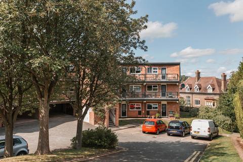 2 bedroom apartment for sale, Priory Court, Berkhamsted