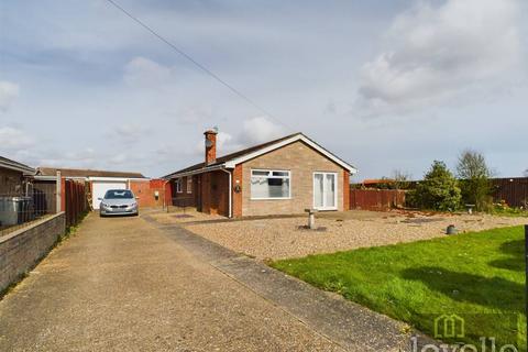 4 bedroom detached bungalow for sale, Marian Avenue, Mablethorpe LN12