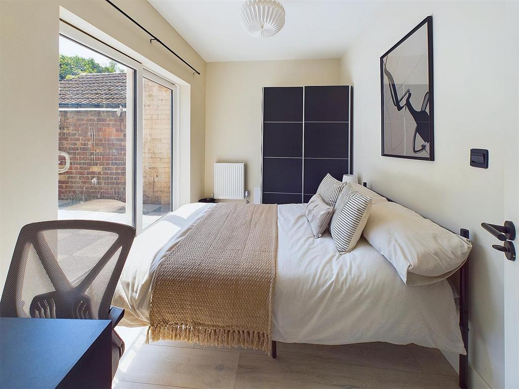 CAM03736 G0-PR0017-STILL033.jpg