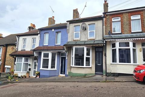 2 bedroom terraced house to rent, Syndale Place, Ramsgate