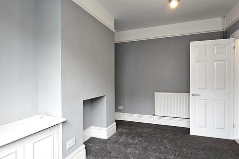 2 bedroom terraced house to rent, Syndale Place, Ramsgate