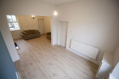 2 bedroom house to rent, Severn Road, Cardiff