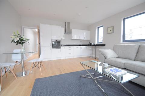 1 bedroom flat to rent, High Street, Guildford GU1