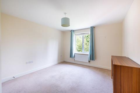 2 bedroom ground floor flat for sale, Stafford Road, Caterham, CR3