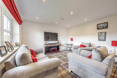 40 Berwick Brae, Perth, PH2 0TN