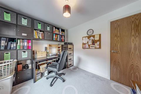 40 Berwick Brae, Perth, PH2 0TN