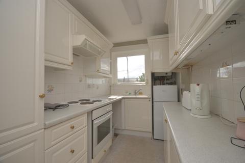 2 bedroom flat to rent, Lomond Street, Helensburgh, Argyll and Bute, G84 7PN