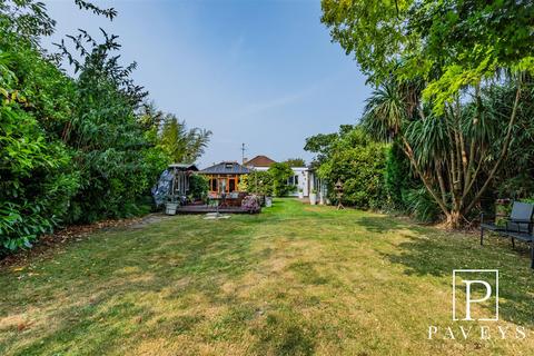 4 bedroom detached bungalow for sale, Thorpe Road, Kirby Cross, Frinton-On-Sea