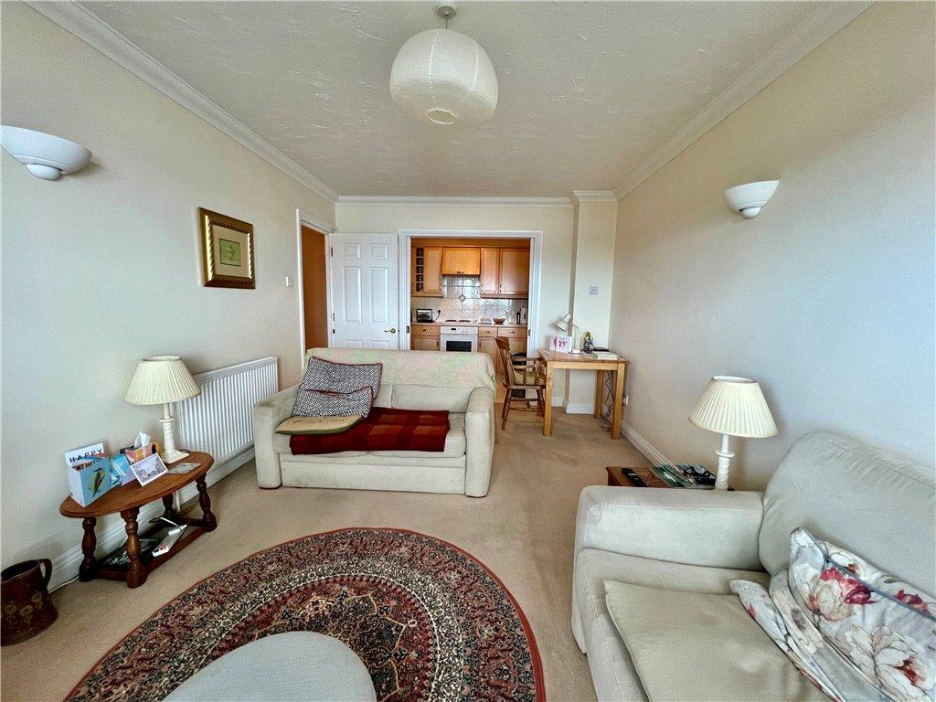 Apartment in Southampton, Ocean Village - View 3