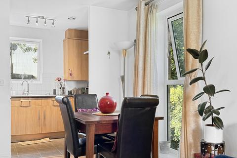 65 Alice Bell Close, Chesterton, Cambridge, CB4 1GN