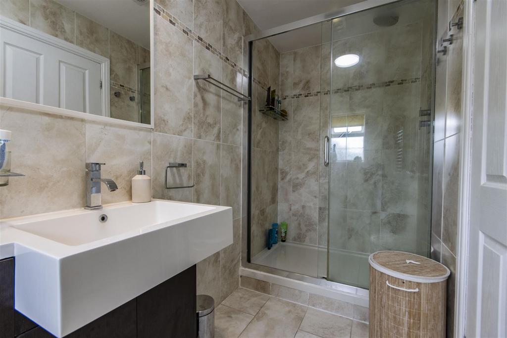 En Suite Shower Room