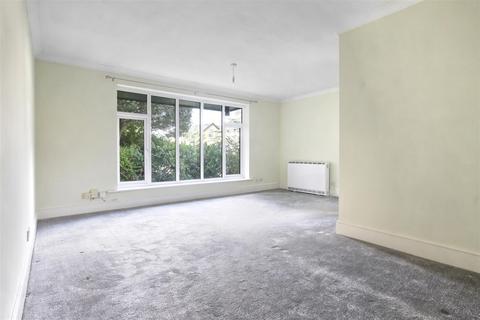 2 bedroom apartment for sale, Lygean Avenue, Ware