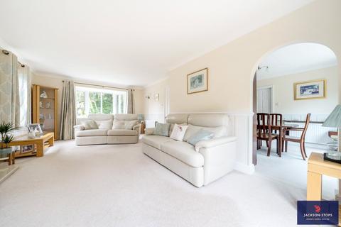 4 bedroom detached house for sale, Edgemont Road, Weston Favell, Northampton, Northamptonshire, NN3