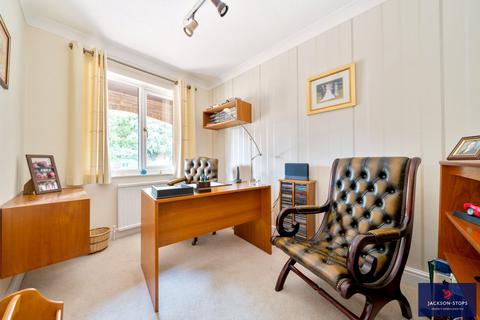 40 Edgemont Road, Northampton, NN3 3PQ