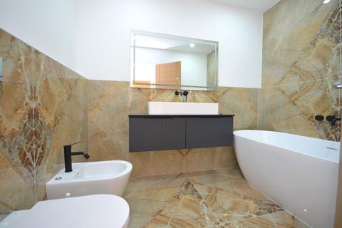 54 Saxon Drive, Acton, London, W3 0NR