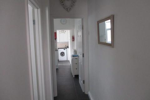 3 bedroom townhouse to rent, Montpellier Road, Exmouth