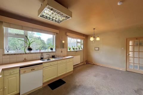 2 bedroom detached bungalow for sale, Burghill, Hereford, HR4