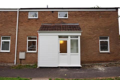 3 bedroom end of terrace house to rent, Eathorpe Close, Redditch