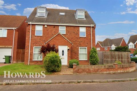 5 bedroom detached house to rent, Carrel Road, Gorleston